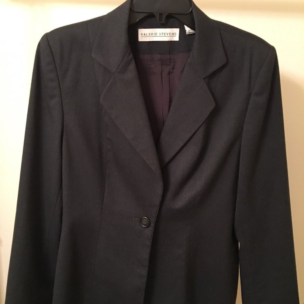 Valerie Stevens Black Jacket/Blazer